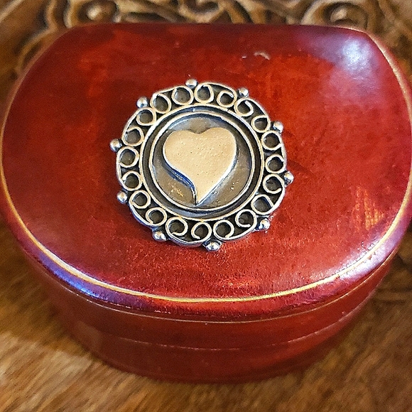 Vintage Jewelry - ❤ Vintage Mexican Silver Heart Artwork Pendant and Brooch ❤